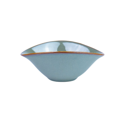 Tigela Média de Cerâmica com Forma Assimétrica em Verde Jade 14x12x5,8cm