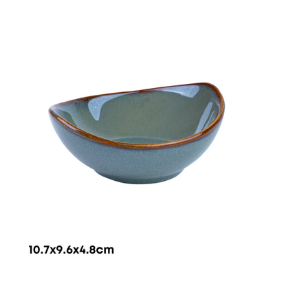 Tigela Pequena de Cerâmica com Forma Assimétrica em Verde Jade 10,7x9,6x4,8cm